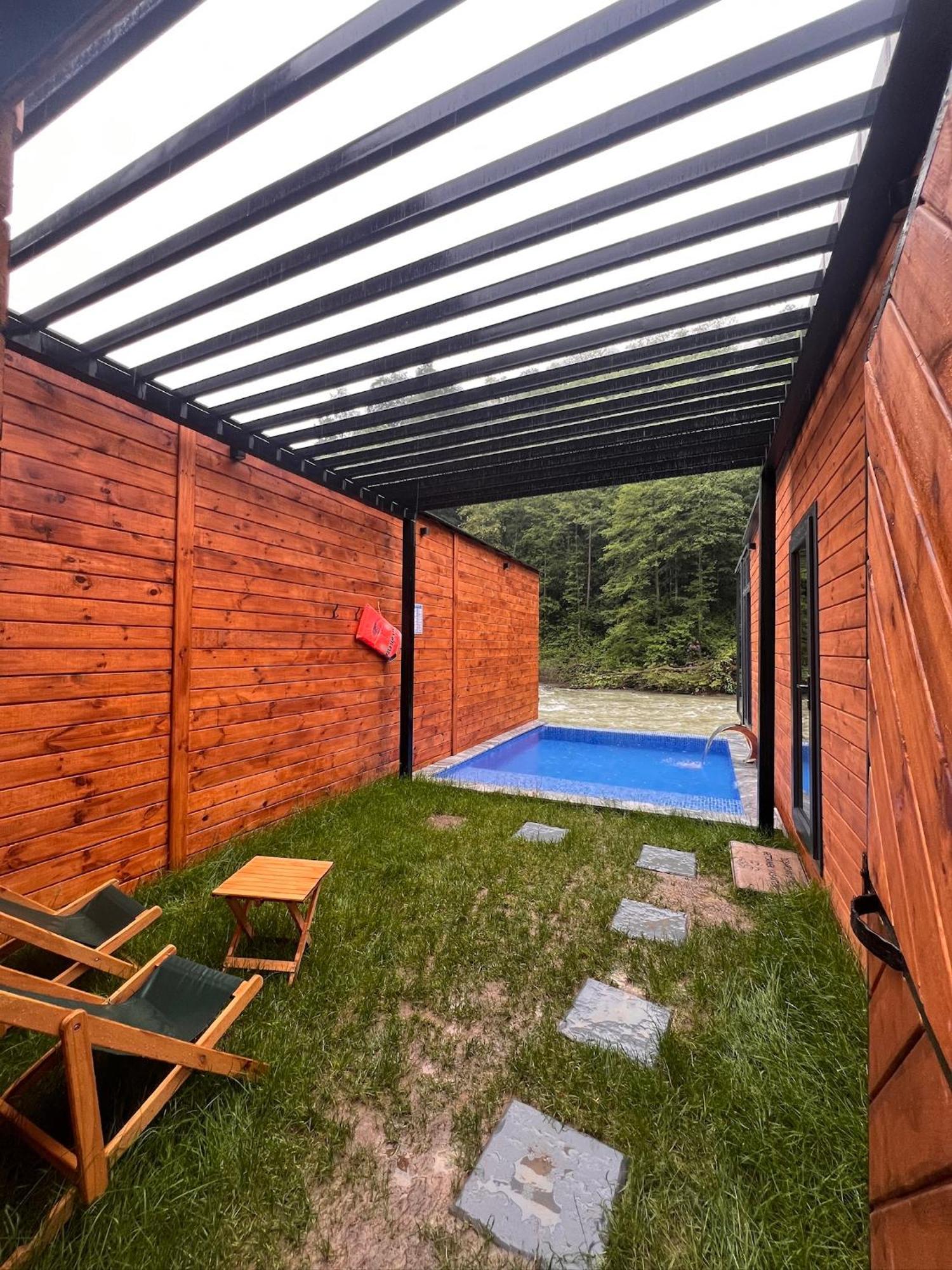 Valley Suit Otel Ριζούντα Εξωτερικό φωτογραφία