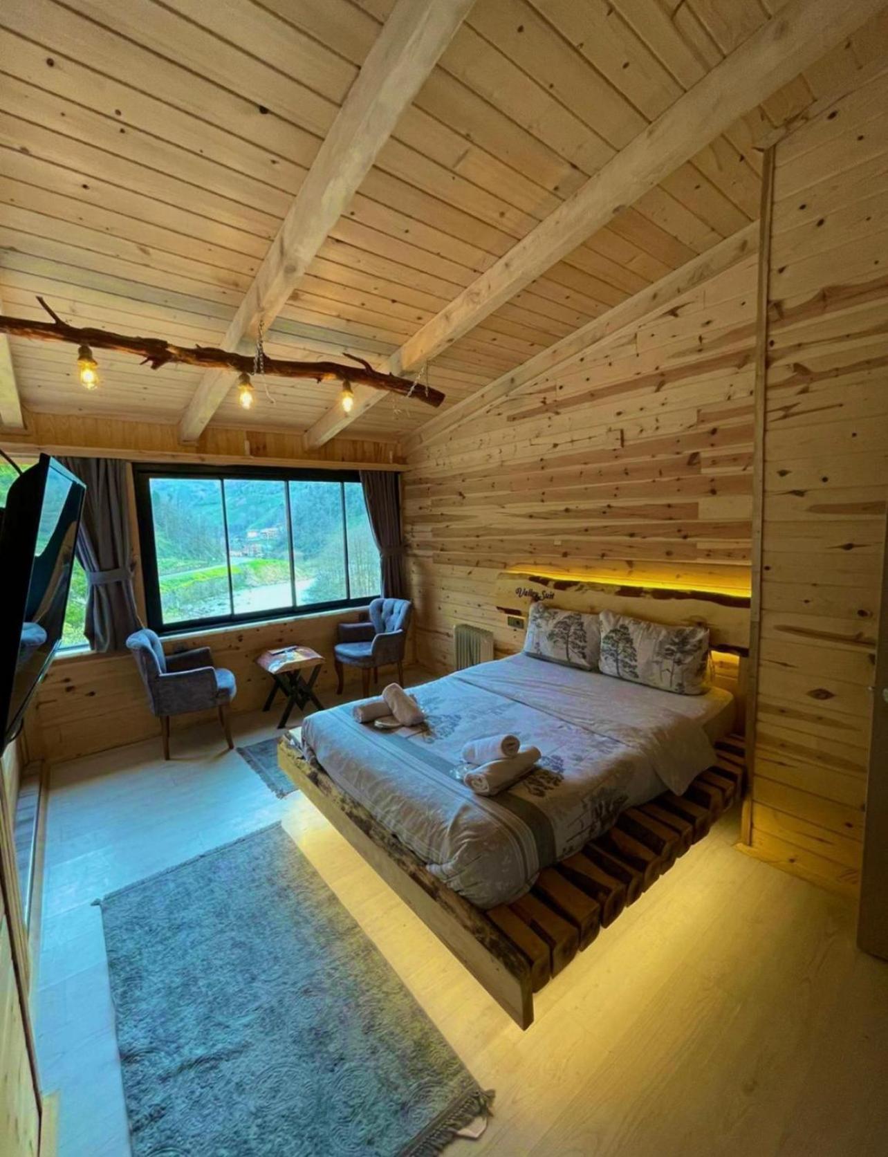Valley Suit Otel Ριζούντα Εξωτερικό φωτογραφία